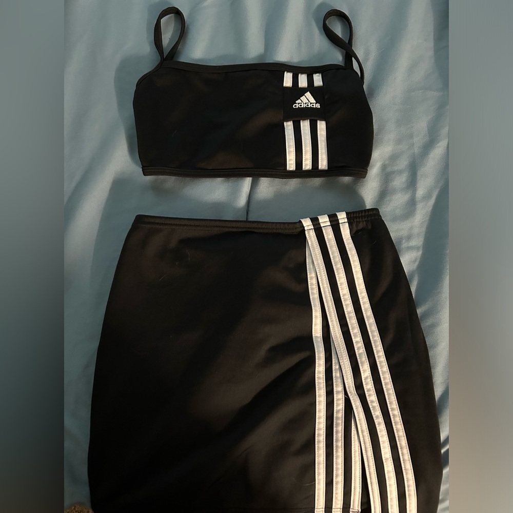 Never worn frankie collective adidas 2 piece set :)